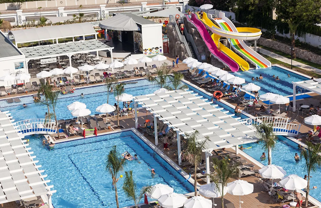 Karmir Resort & Spa-1